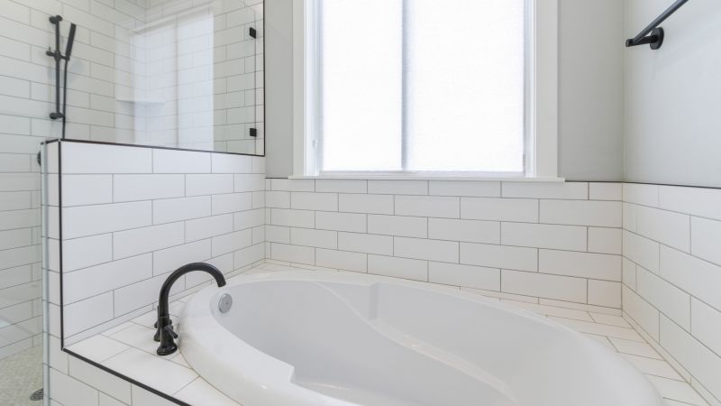 Bathtub Surround Installation